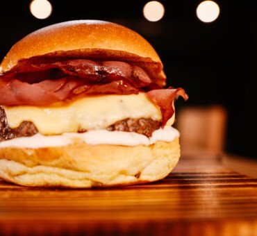 Boxx Botafogo inaugura o Ogro Steaks, assinado pelo chef Jimmy Ogro