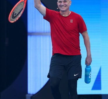 Andre Agassi entregará o troféu ao campeão do Rio Open 2026