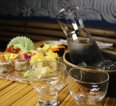 Nãma aposta em carta de drinks e saquês para ampliar a experiência da culinária japonesa na Gávea