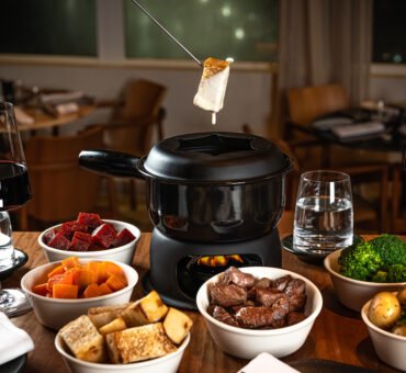 Skylab lança Festival de Fondue para aquecer o inverno carioca