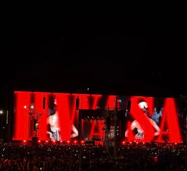 Estreia do K-pop no Rock in Rio com Stray Kids, HWASA e NEXZ tem noite arrebatadora na Cidade do Rock